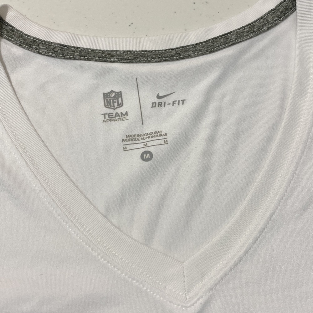 Nike Indianapolis Colts dry fit women’s v neck shirt. Size M. - Picture 2 of 4